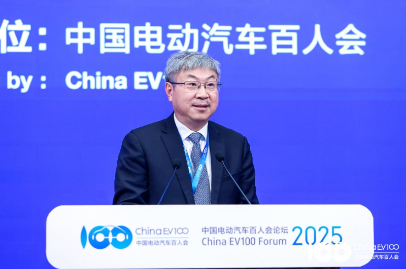 奇瑞集团董事长尹同跃：用技术创新开路，在电动化、智能化方面奋勇前进