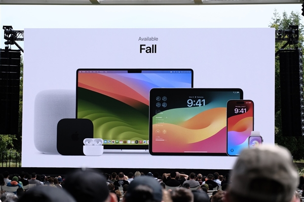 iOS 17正式发布！全新来电海报、横屏待机模式惊艳了(图14)